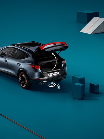 cupra-ateca-virtual-pedal-sensor-handsfree-open-and-close-the-boot